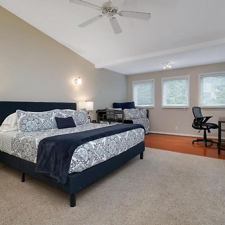 Restaurant Row Townhouse 2 King Bedrooms Louisville Exterior photo