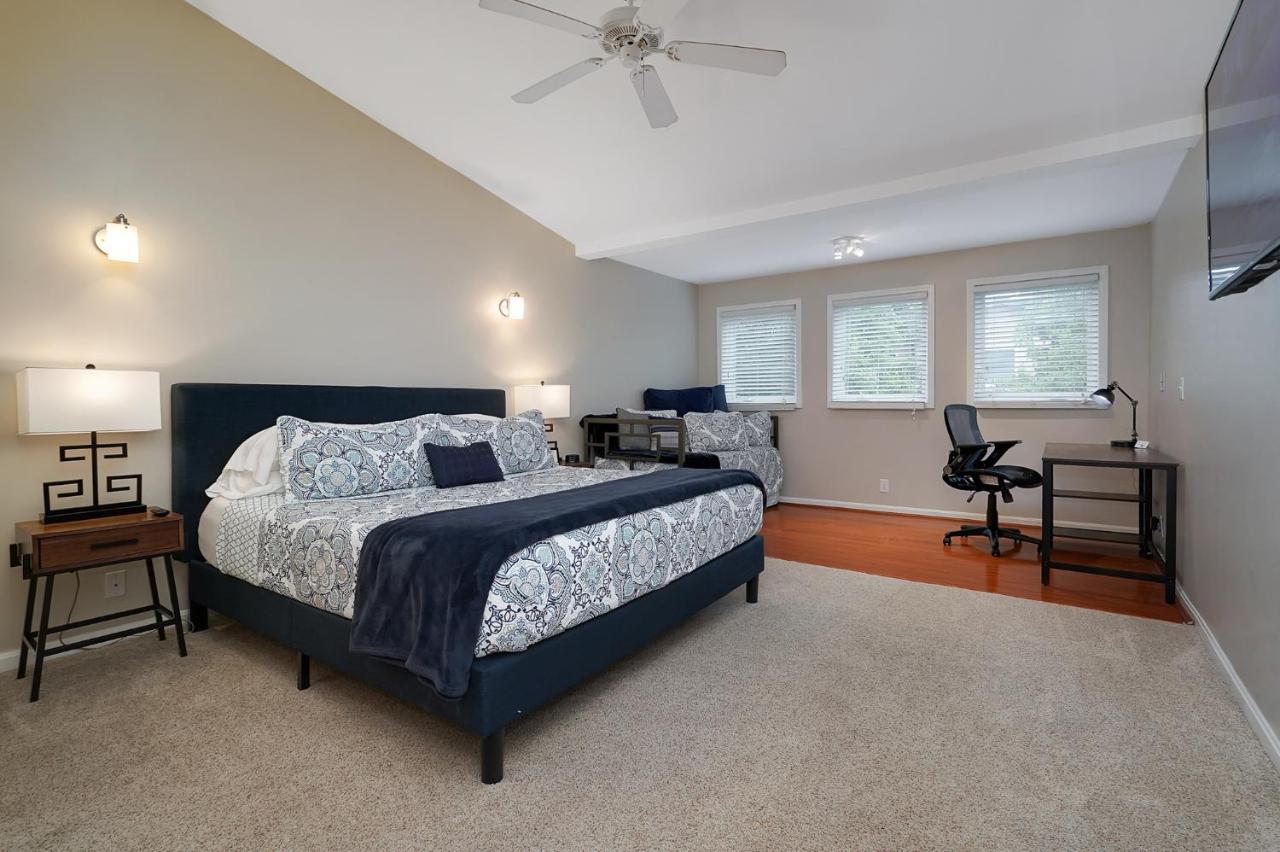 Restaurant Row Townhouse 2 King Bedrooms Louisville Exterior photo